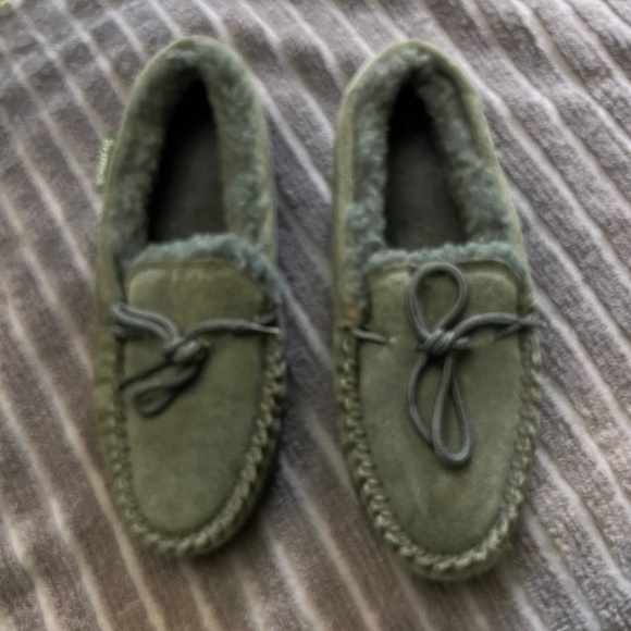 Mens Bearpaw Slippers - Picture 5 of 6